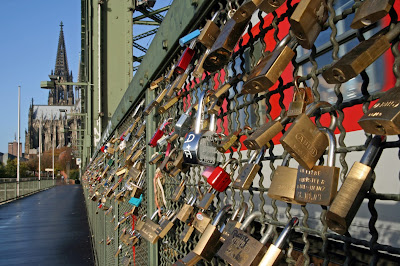 Love locks in Cologne, Germany
