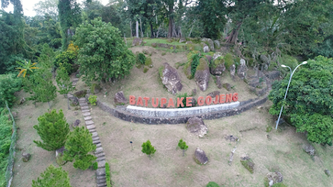 Menjelajahi Keindahan Sejarah: Taman Purbakala Batu Pake Gojeng Sinjai