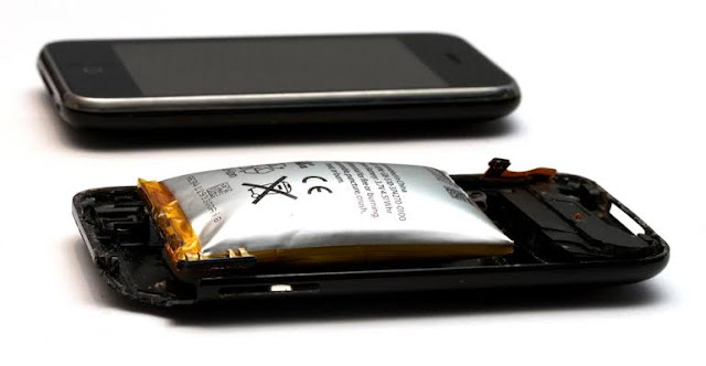 Why smartphone battery swells with time