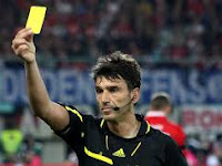 Tugas Wasit Dalam pertandingan Sepak Bola  