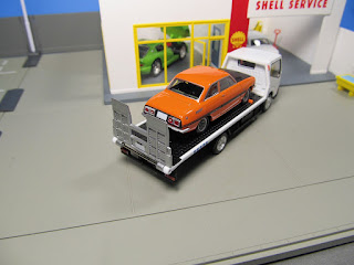 Tomica Limited Vintage  LV-N144a Nissan Atlas flatbed