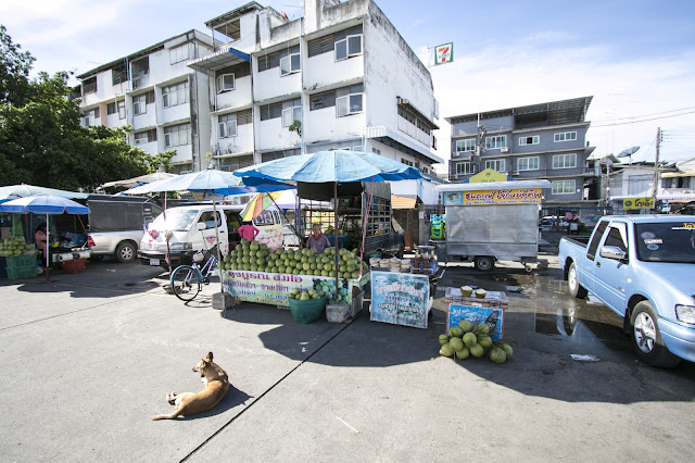 Mercato del treno di Mae Klong