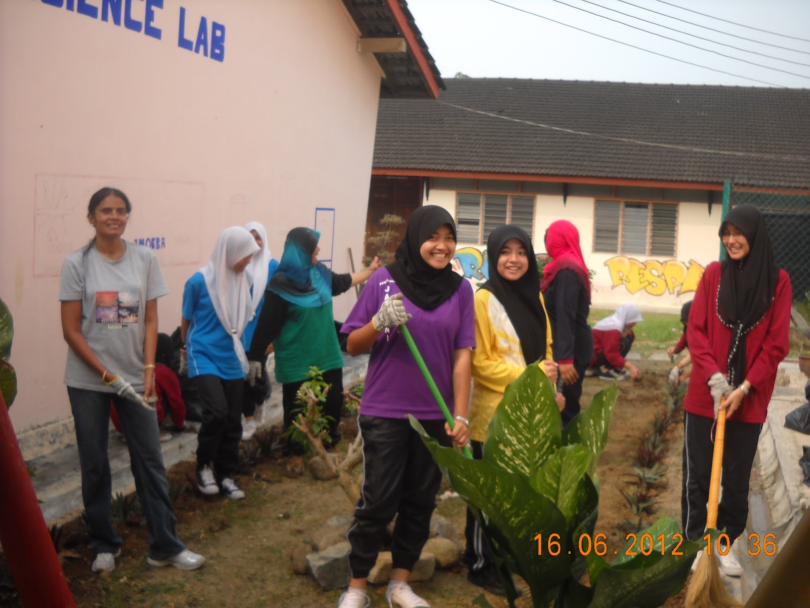 SMK KUALA KUBU BHARU (SM3KB) BESTARI PERDANA: GOTONG ...