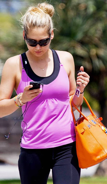 Anna Kournikova leaving a gym in Miami