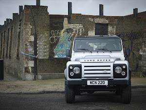 Land Rover Defender X-Tech 2011 (1)