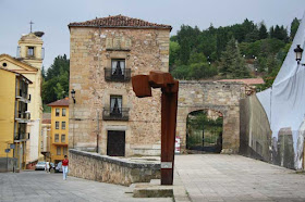 EL EXILIO SORIANO DE DOÑA URRACA, SIGLO XII. SORIA, torreón