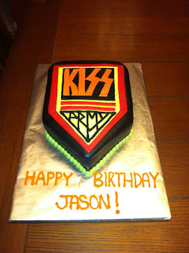 kiss army cake