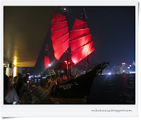 hong kong junk boat