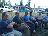 Reunión en el jardín de Turismo.-