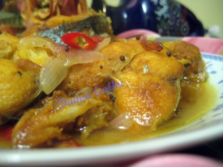 Damai Qalbu: IKAN MASAK CUKA