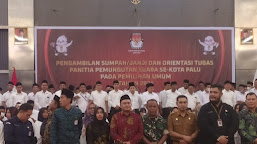 138 Anggota Panitia Pemungutan Suara se-Kota Palu Diambil Sumpah