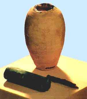 Baghdad Batery  merupakan salah satu artifak kuno yang paling membingungkan para ilmuan ma inilah  Ancient Baghdad Bateray