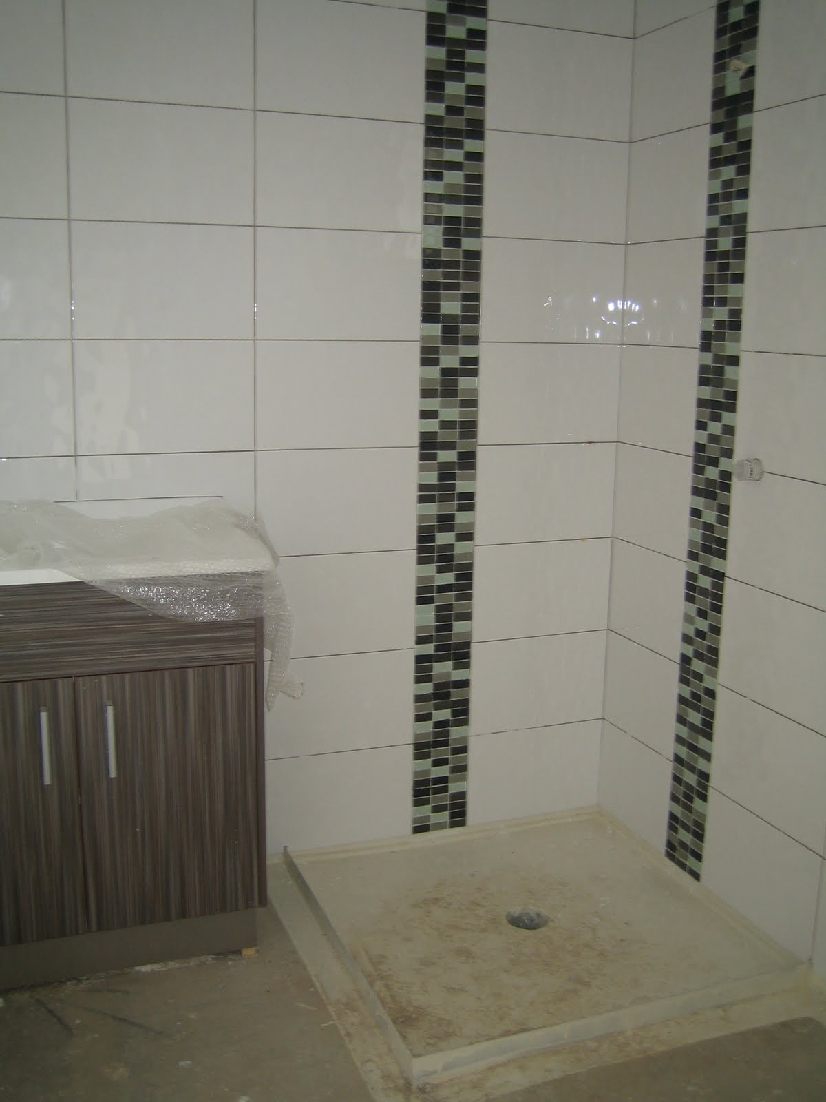 bathroom tile flooring Kitchen installed and bathroom tiles