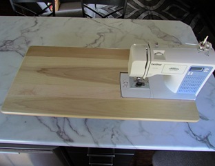 1607046 July 17 New Sewing Table From Top