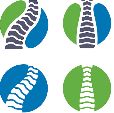 Penyakit skoliosis adalah sebuah kondisi mempengruhi punggung sehingga menyebabkan pada kelainan postur muskuloskeletal. Kondisi ini akan sangat mengganggu aktivitas keseharian dari setiap orang yang mengalami sebuah kondisi ini. Efek yang ditimbulkan bisa berupa rasa ketidaknyaman terhadap postur tubuh maupun rasa nyeri yang ditimbulkan.  Nah untuk mengetahui lebih lanjut dalam membaca bahasan dari penyakit skoliosis pada kelainan postur muskuloskeletal pada tubuh manusia, silahkan di simak dan baca dengan yang telah tersaji di bawah ini.      Penyakit Skoliosis Pada Kelainan Postur Muskuloskeletal  Skoliosis adalah sebuah kondisi yang mempengaruhi keadaan dari bagian punggung manusia, hal ini bisa terjadi dikarenakan oleh beberapa hal dan salah satunya ialah kesalahan postur tubuh pada saat melakukan sebuah aktivitas. Kondisi ini akan sangat mempengaruhi keadaan dari aktivitas manusia dikarenakan rasa tidak nyaman yang ditimbulkan.  Maka dari itu penting untuk mengetahui dan mengenali mengenai sebuah kondisi ini, untuk mengetahui lebih mendetail dalam bahasa kondisi ini, silahkan simak dan ikuti dengan sebagai berikut ini :  1. Pengertian Skoliosis  Skoliosis merupakan deformitas tulang belakang berupa deviasi vertebra ke arah samping atau lateral (Setyoningsih, 2014). Paties tahun 2010 menjelaskan skoliosis merupakan suatu kelainan bentuk pada tulang belakang, dan terjadi pembengkokan tulang belakang ke arah samping kenan/kiri.   Kelainan seperti ini terlihat sepintas sederhana. Namun apabila diamati lebih jauh seseungguhnya terjadi perubahan yang luar biasa pada tulang belakang secara 3 dimensi, yaitu perubahan struktur penyokong tulang belakang seperti jaringan lunak sekitarnya dan struktur lainnya.  2. Etiologi Skoliosis  Skoliosis non-struktural dapat disebabkan oleh beberapa hal di antaranya adalah perbedaan panjang tungkai, spasme otot belakang, dapat terjadi oleh adanya cedera pada jaringan lunak belakang.  3. Faktor Skoliosis  Faktor risiko dari kondisi ini adalah sebagai berikut : Duduk dengan menumpu berat badan pada satu tungkai atau saat berdiri dengan bertumpu pada satu kaki Duduk dengan waktu yang lama, duduk merupakan kondisi statis yang terus-menerus dilakukan dengan posisi yang salah dapat menyebabkan skoliosis  4. Manifestasi Klinis Skoliosis  Faktor risiko dari kondisi ini adalah sebagai berikut : Skapula menonjol pada satu sisi, posisi bahu yang tidak horizontal, panggul yang tidak asimetris, kadang terasa pegal pada daerah punggung. Terasa kaku dan nyeri pada otot punggung dapat terjadi karena adanya spasme otot   Nah itu dia bahasan dari penyakit skoliosis pada kelainan postur muskuloskeletal pada tubuh manusia, dari bahasan di atas bisa diketahui mengenai pengertian, etiologi, faktor risiko, dan manifestasi klinis dari kondisi ini. Mungkin hanya itu yang bisa disampaikan di dalam artikel ini, mohon maaf bila tejadi kesalahan dalam penulisan, terimakasih telah membaca artikel ini."God Bless and Protect Us"