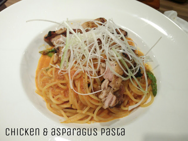 Paulin's Munchies - Dolce Tokyo at Tiong Bahru Plaza - Chicken and Asparagus Pasta