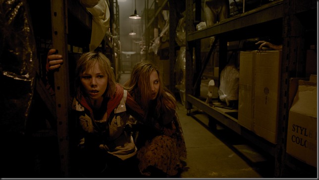 silent-hill-revelation-3d_on _DVD_image_2