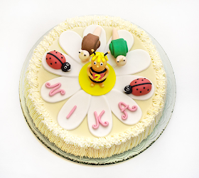 Bee Maya cake top