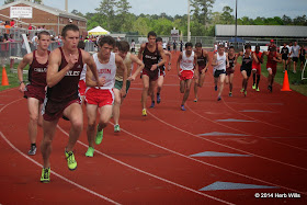 Boys 1600 at the 2014 ChilesTrack & Field Classic