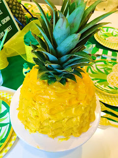 Pineapple Themed Party @michellepaigeblogs.com