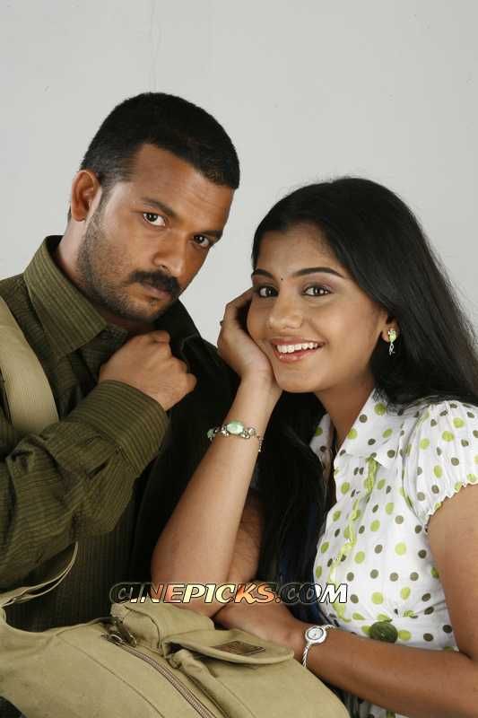 Malayalam Movie Actor Jayasurya with mallu actress meera nandhan hot pic image gallery