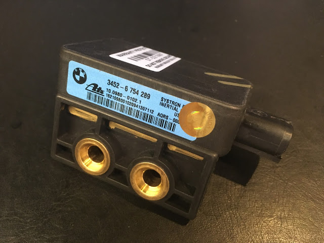 BMW_E46M3_Yaw-rate-sensor