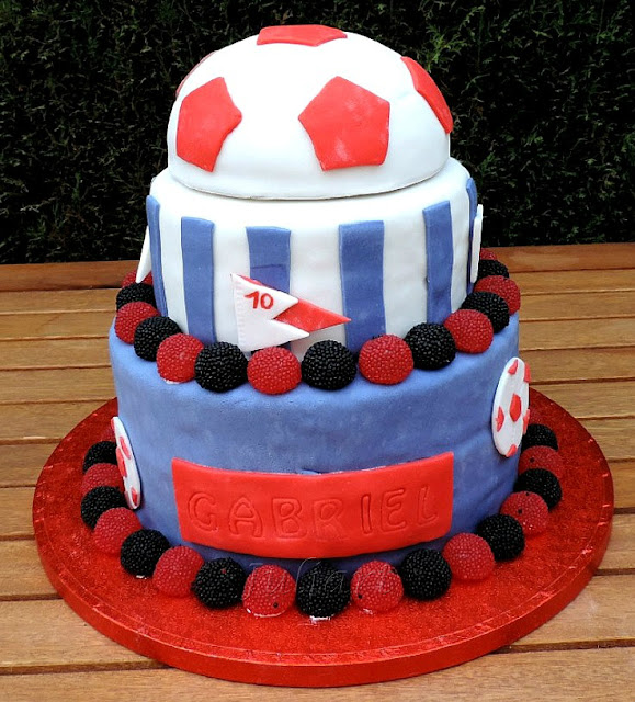 tarta de futbol con fondant