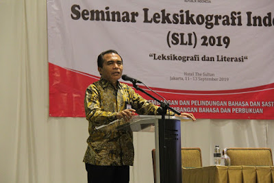 seminar leksikografi indonesia dan literasi