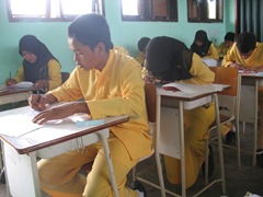 Ujian Semester Ganjil TP 2010 di SMAN Pintar