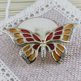 Fashion Brooches Wholesale In China