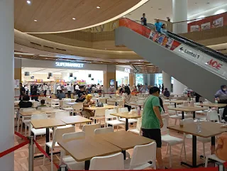 food court Aeon living world