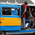 Le Gouverneur de la ville de Kinshasa, Gentiny Ngobila, vient de lever la mesure limitant le nombre de passagers dans le transport en commun