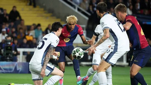 Privé de son leader offensif, Simone Inzaghi devrait faire confiance au duo Marcus Thuram–Arnautovic ou miser sur l’option pour bousculer la défense catalane. Une chose est sûre : sans Lautaro, le défi devient encore plus corsé face à un Barça revigoré et qui pourrait enregistrer les retours de Lewandowski et Baldé. Verdict mardi à San Siro pour une bataille sans filet.
