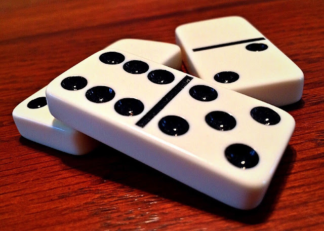 domino