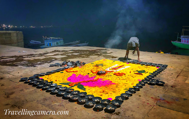 Overall, the Deepa Aradhana ceremony is a beautiful and awe-inspiring sight that attracts both locals and tourists alike. It is a testament to the rich diversity of religious and cultural traditions that can be found in Varanasi, making it a truly unique and special place to visit.