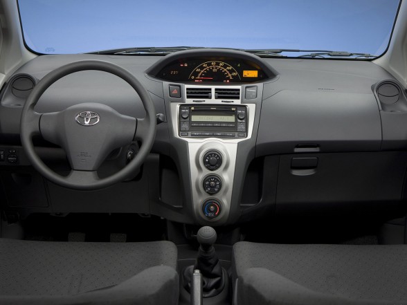 2009 Toyota Yaris Sedan Interior