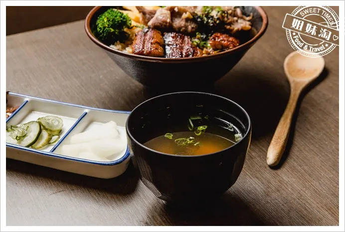 浪漫鰻屋味噌湯