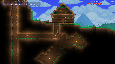 Деревянный дом гида в игре Terraria