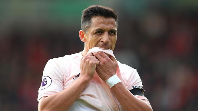 Alexis Sanchez thinks he doesn't have enough opportunities at MU