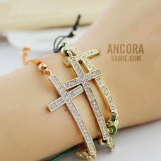 http://www.ancorastore.com/pulseira-cruz-strass?tracking=53e049cf1c126