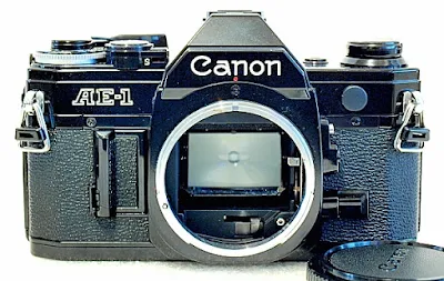 Canon AE-1, Front