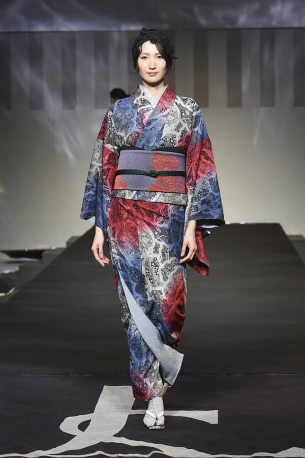 Modern Kimono designed by Jotaro Saito for Autumn/Winter Collection