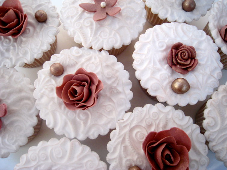 French Vintage Wedding Cupcakes Posted by Candice Courtney at 711 AM