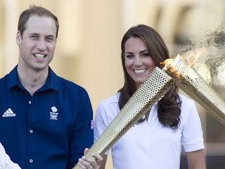  Prince William Wedding News: Prince William and Princess Catherine Welcomed the Olympic Flame