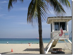 lifeguard hut