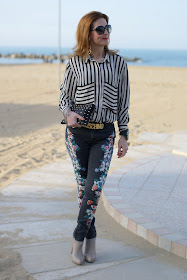 Romwe striped shirt, Moschino belt, flower jeans