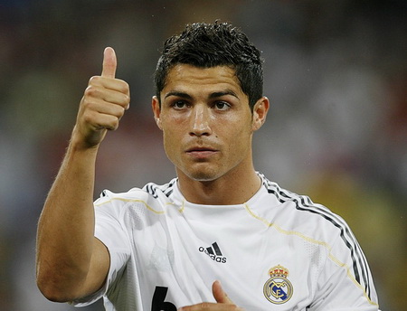 Ronaldomilhoes on Futebolista  Man  City Disposto A Oferecer 150 Milh  Es Por Ronaldo