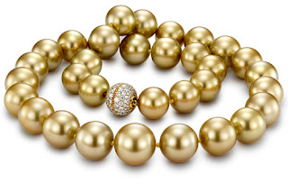 Classical-Pearls-Jewelry-Wallpapers