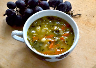 chicken, white kidney bean, kale, pesto soup