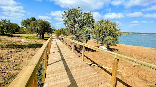 Praia Fluvial de Albergaria dos Fusos em Cuba